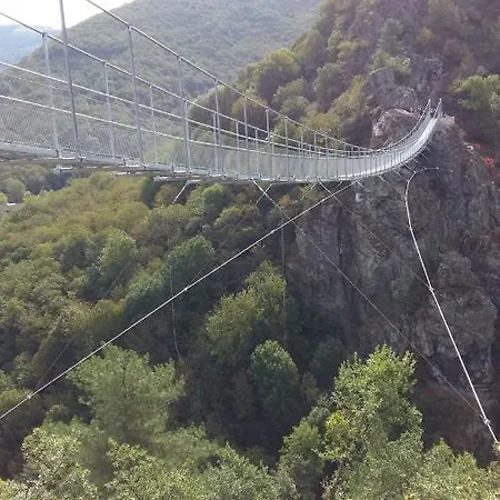 Quai De L ' Arnette 3* مازامي