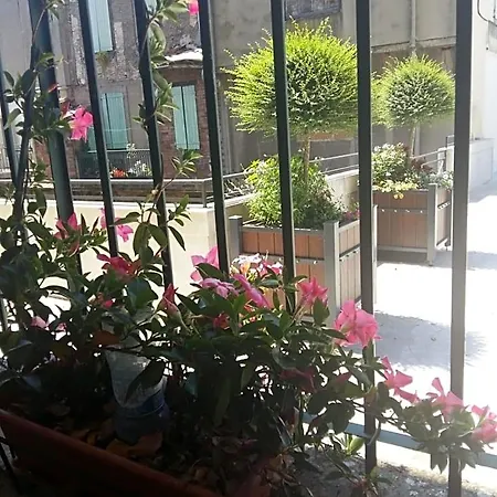 Quai De L ' Arnette 3* 마자메